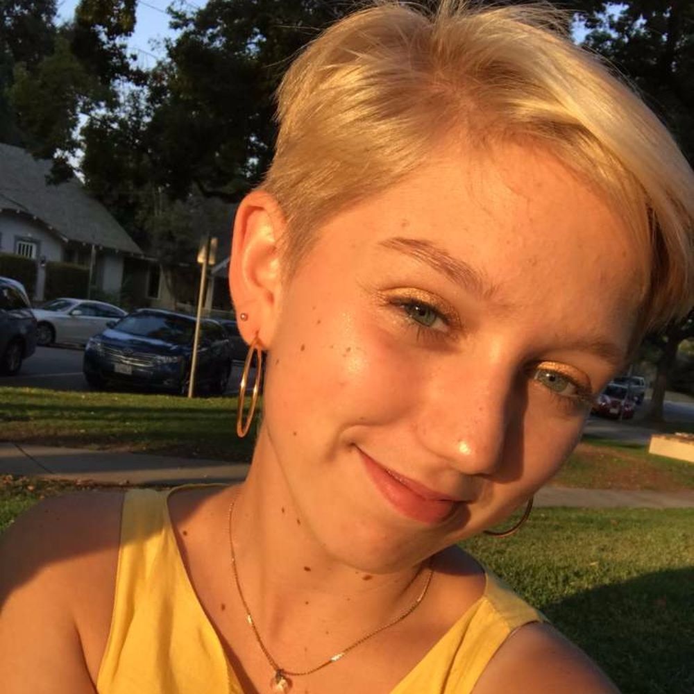 Meet your Posher, Samantha